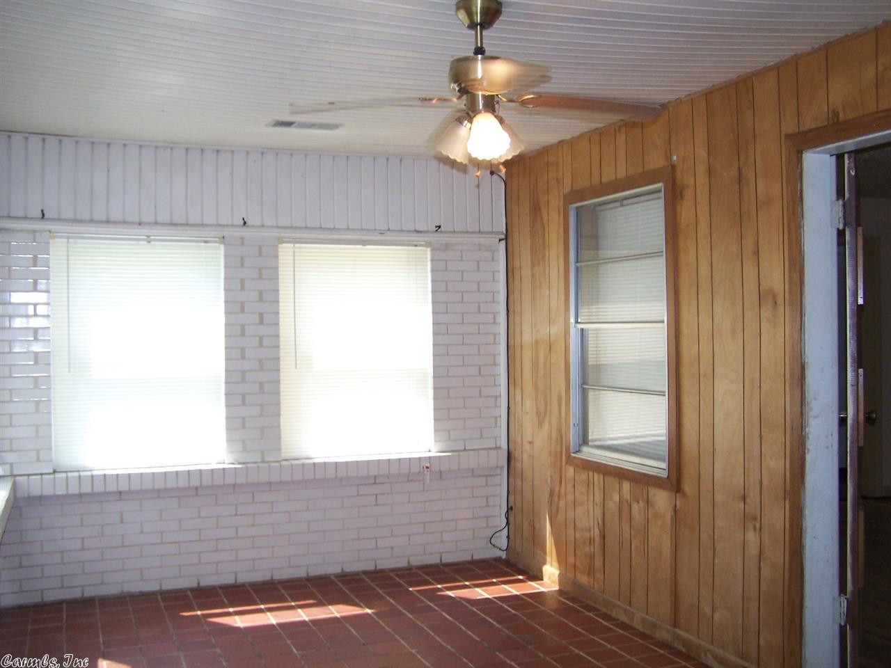 300 Locust, Trumann, AR 72472 photo 9