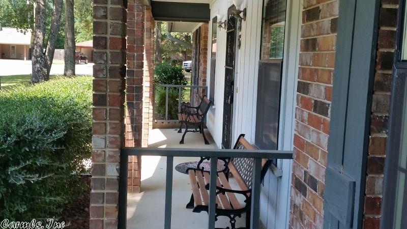 35 Goldfinch Cv, Pine Bluff, AR 71603 photo 3