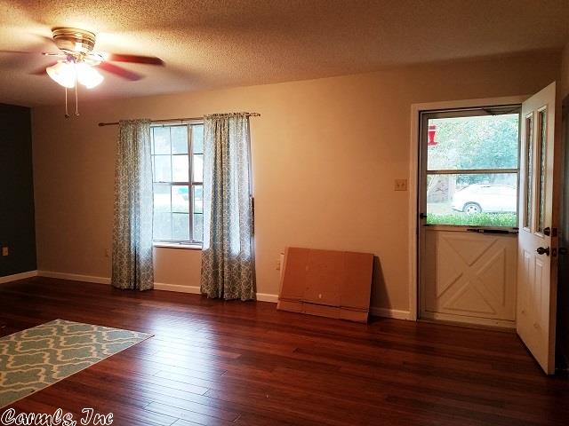 519 Dobbs St, Benton, AR 72015 photo 8