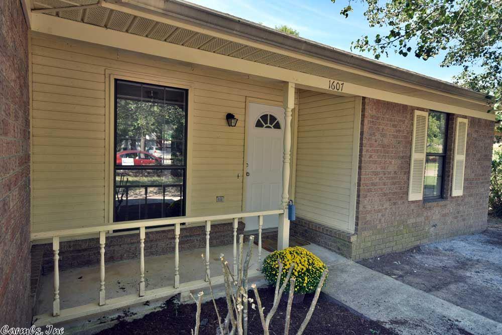 1607 Rushing Cir, Conway, AR 72032 photo 5