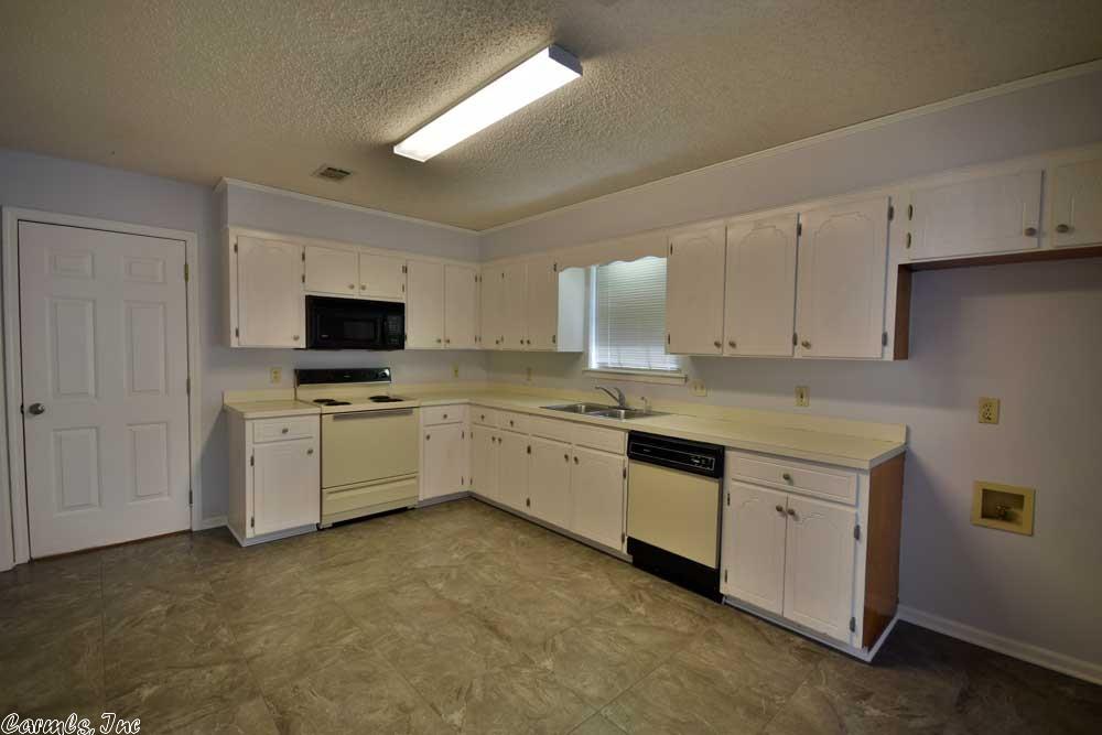 1607 Rushing Cir, Conway, AR 72032 photo 24