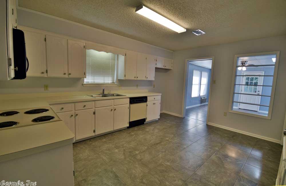 1607 Rushing Cir, Conway, AR 72032 photo 18