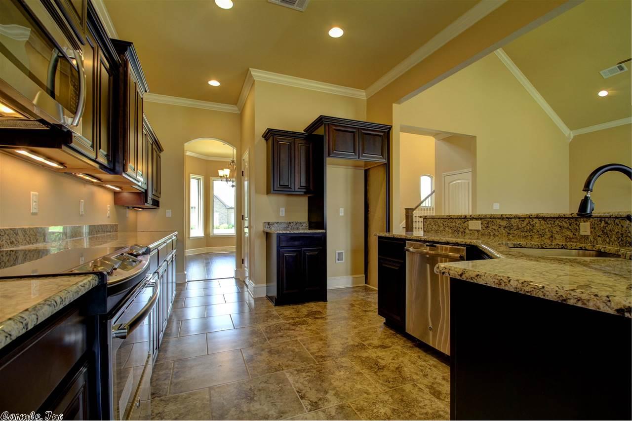 9020 Naples Cv, Benton, AR 72019 photo 16