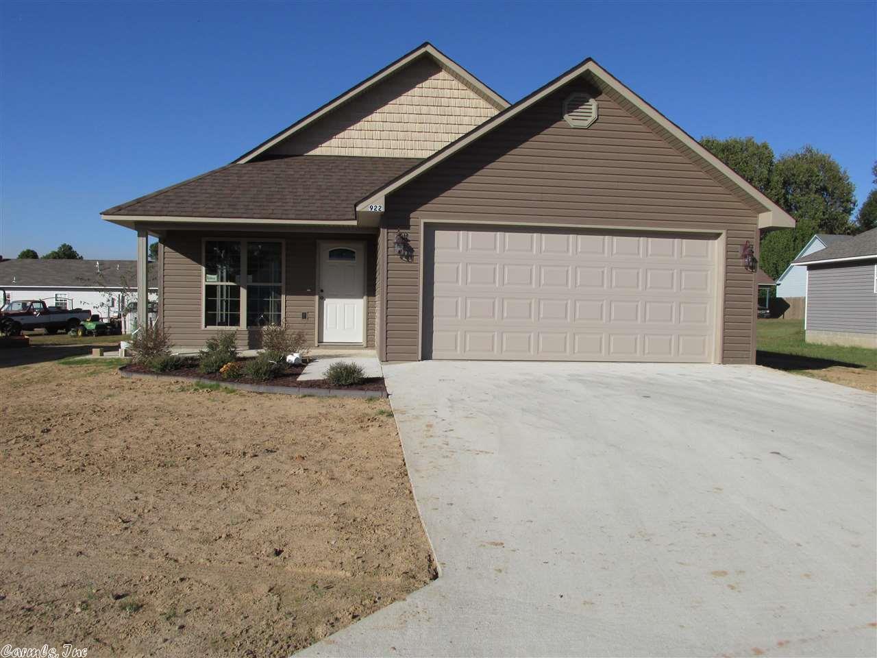 922 Silverleaf, Bono, AR 72416 photo 1