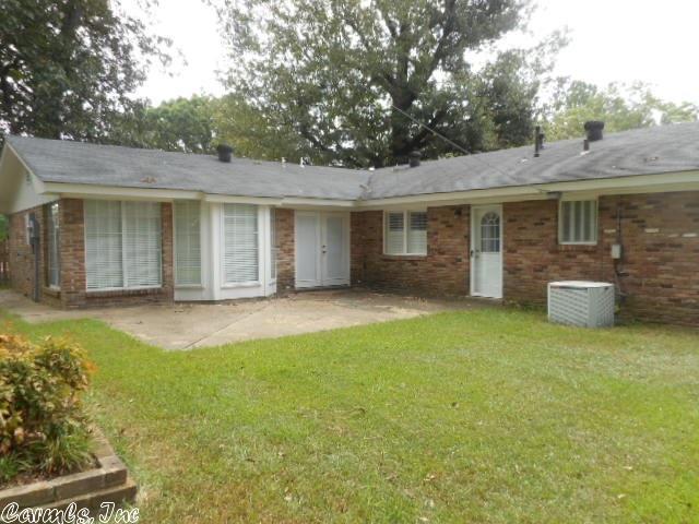 2205 40th, Pine Bluff, AR 71603 photo 2