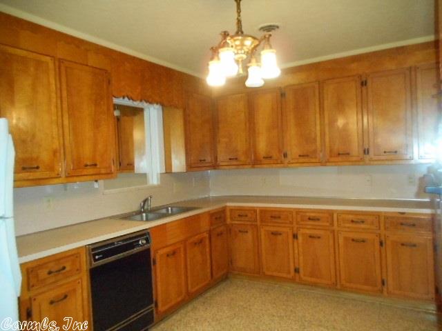 2205 40th, Pine Bluff, AR 71603 photo 14