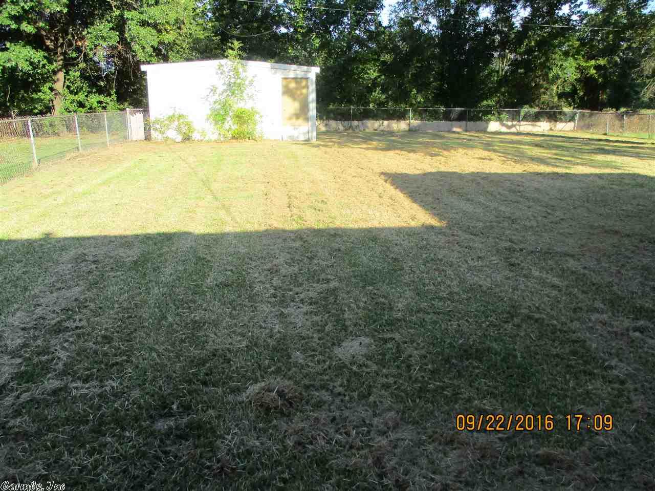 1903 Howard Dr, Pine Bluff, AR 71603 photo 3