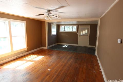 328 Mitchell, Conway, AR 72034 photo 9