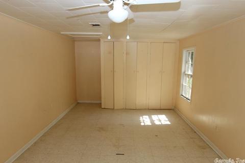 328 Mitchell, Conway, AR 72034 photo 32