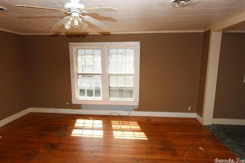 328 Mitchell, Conway, AR 72034 photo 6