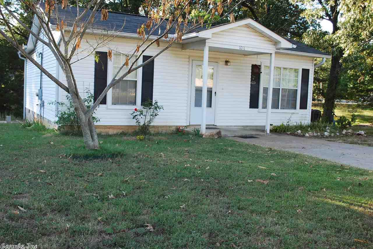 1011 S S Smt, Benton, AR 72015 photo 1