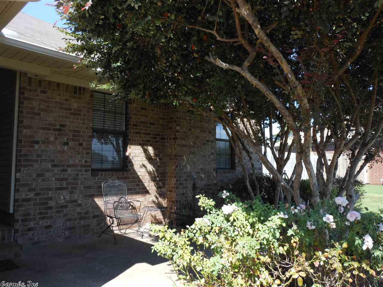 315 Dabney Ct, Conway, AR 72034 photo 2
