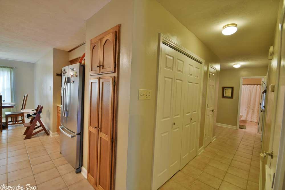 354 E German Ln, Conway, AR 72032 photo 31