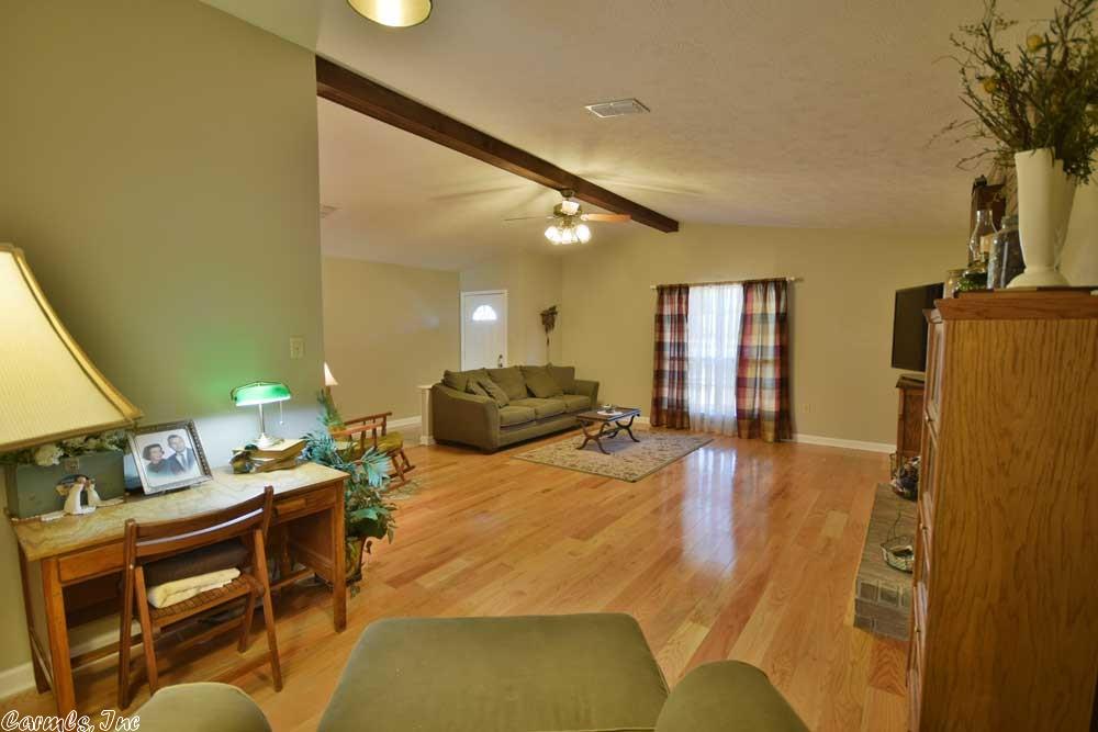 354 E German Ln, Conway, AR 72032 photo 8