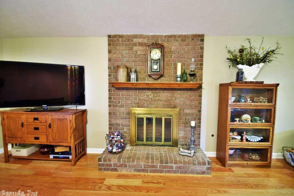 354 E German Ln, Conway, AR 72032 photo 10