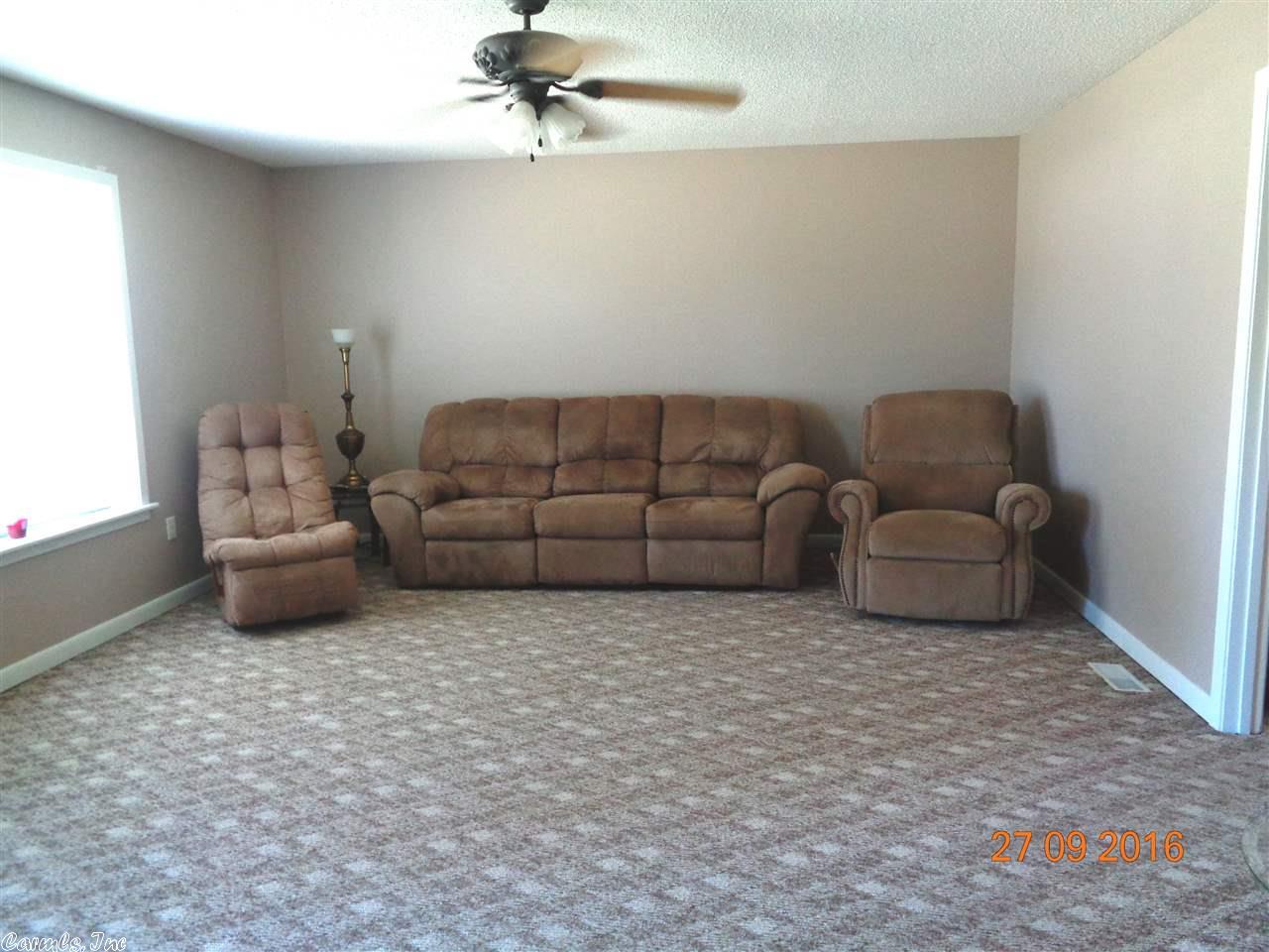 1117 W 4th St, Rector, AR 72461 photo 5