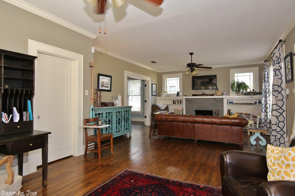 324 W Conway St, Benton, AR 72015 photo 5