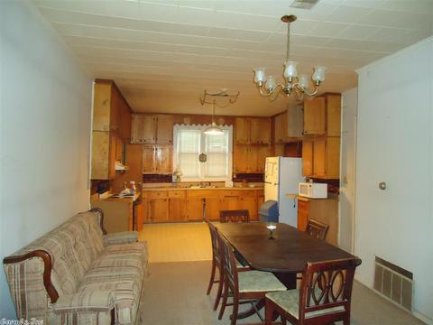 502 E Front St, Altheimer, AR 72004 photo 4