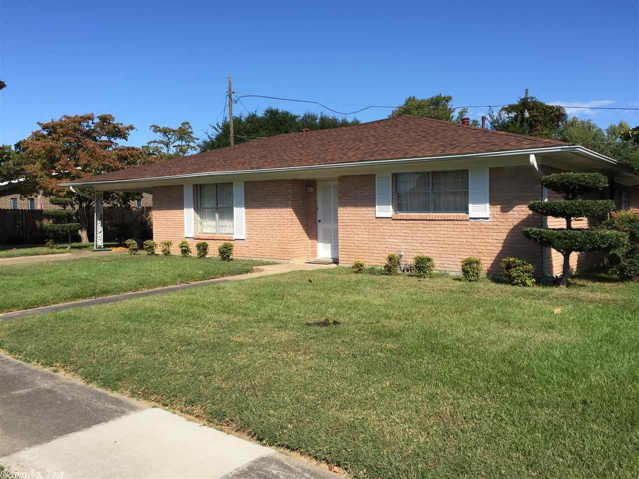 1903 Collegiate Dr, Pine Bluff, AR 71601 photo 2