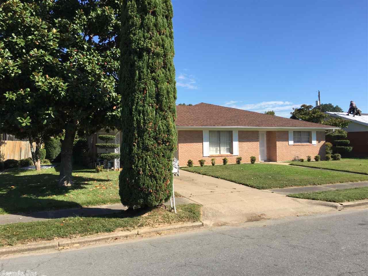 1903 Collegiate Dr, Pine Bluff, AR 71601 photo 4