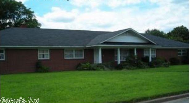 1502 N Hickory, Pine Bluff, AR 71601 photo 1