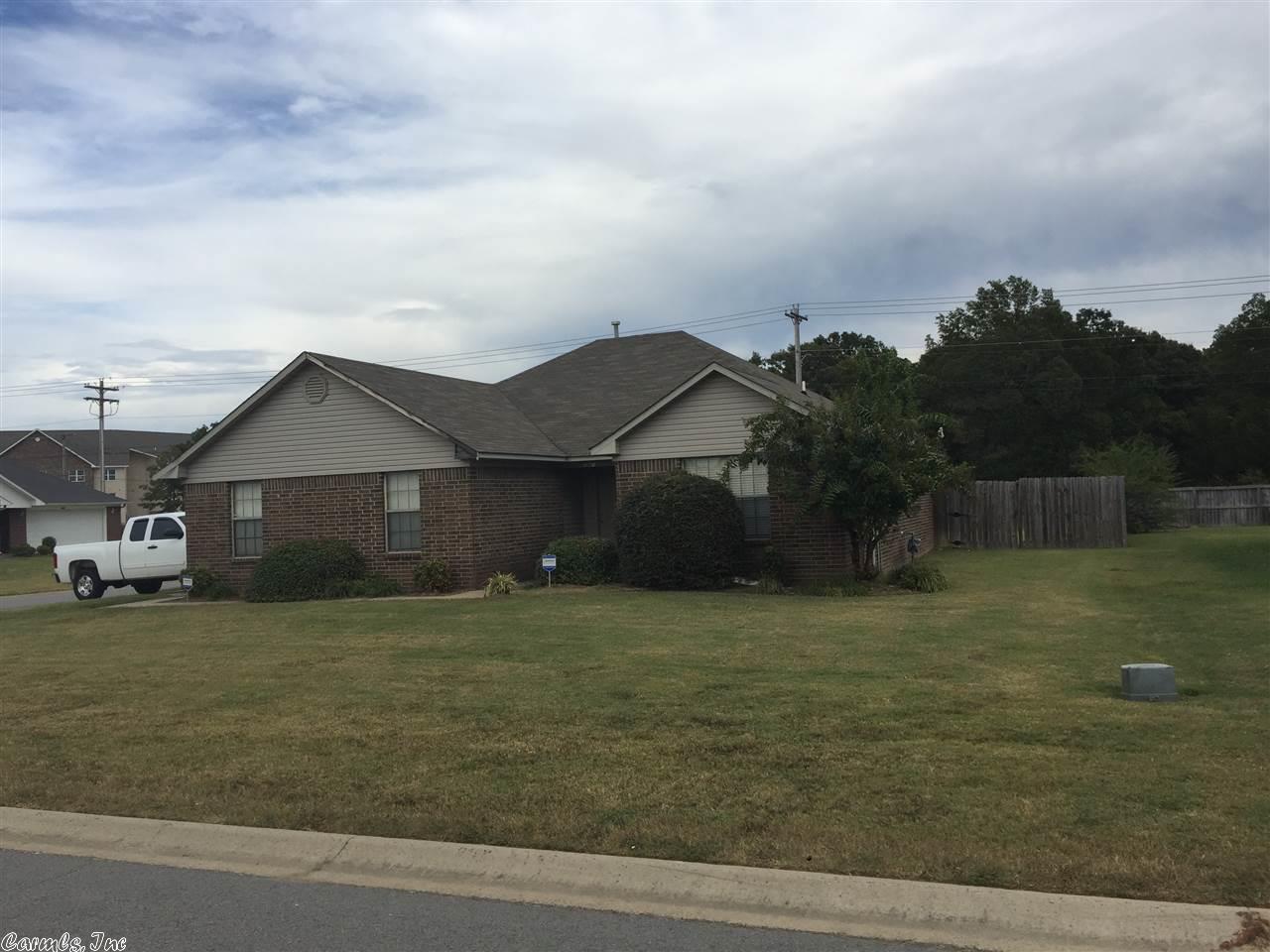 1440 Huebner, Conway, AR 72032 photo 1