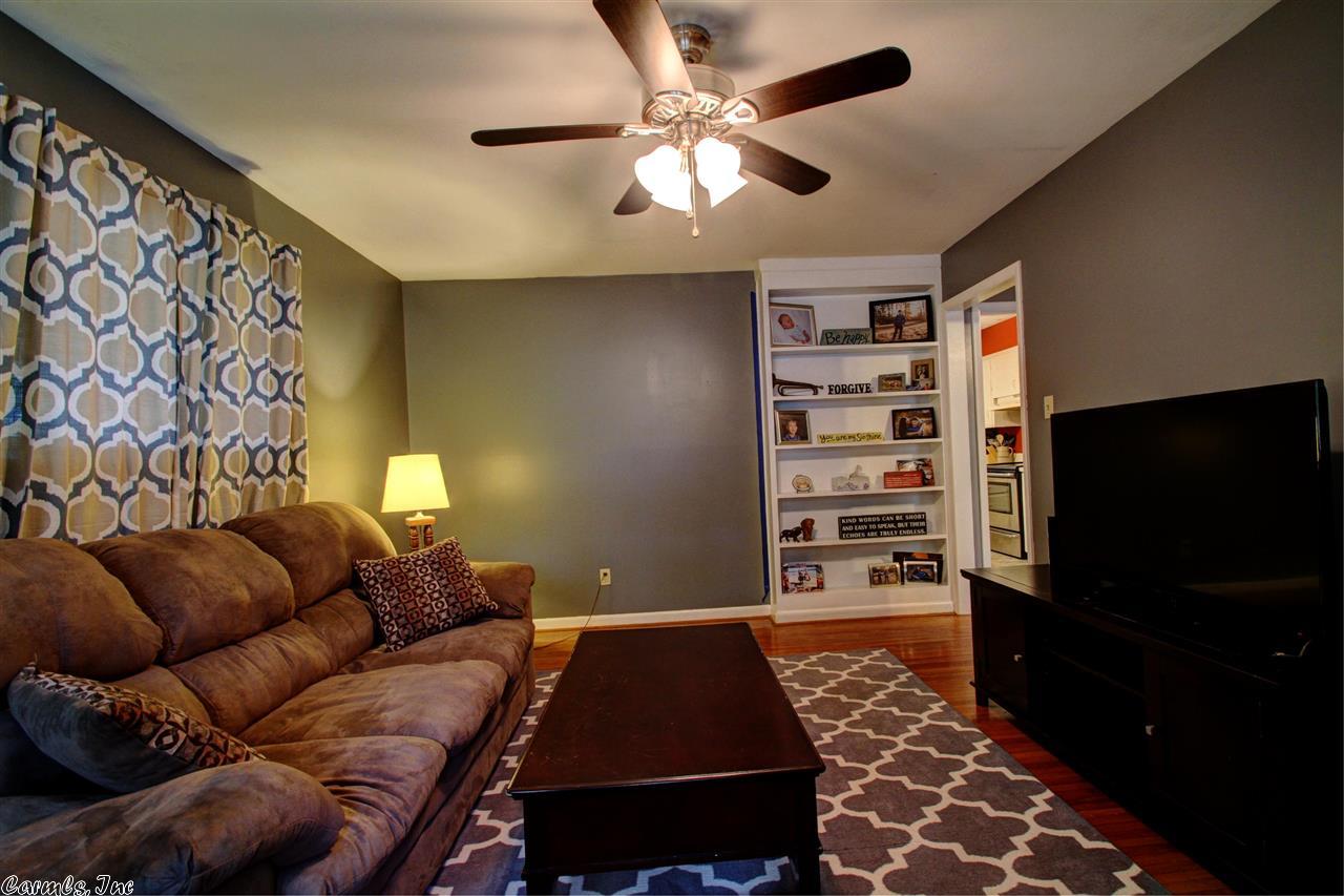 206 SE 2nd St, Bryant, AR 72022 photo 6
