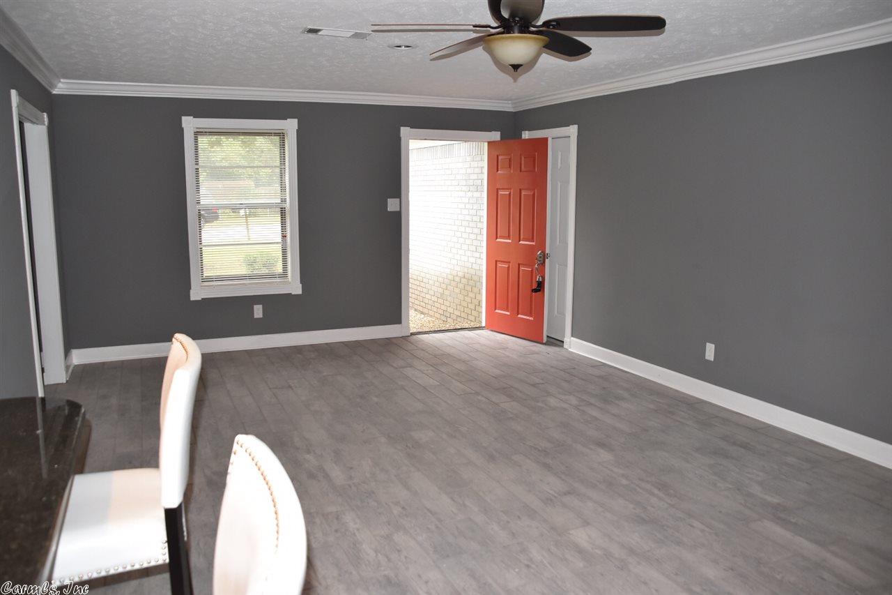 205 Stonewall Dr, Jacksonville, AR 72076 photo 5