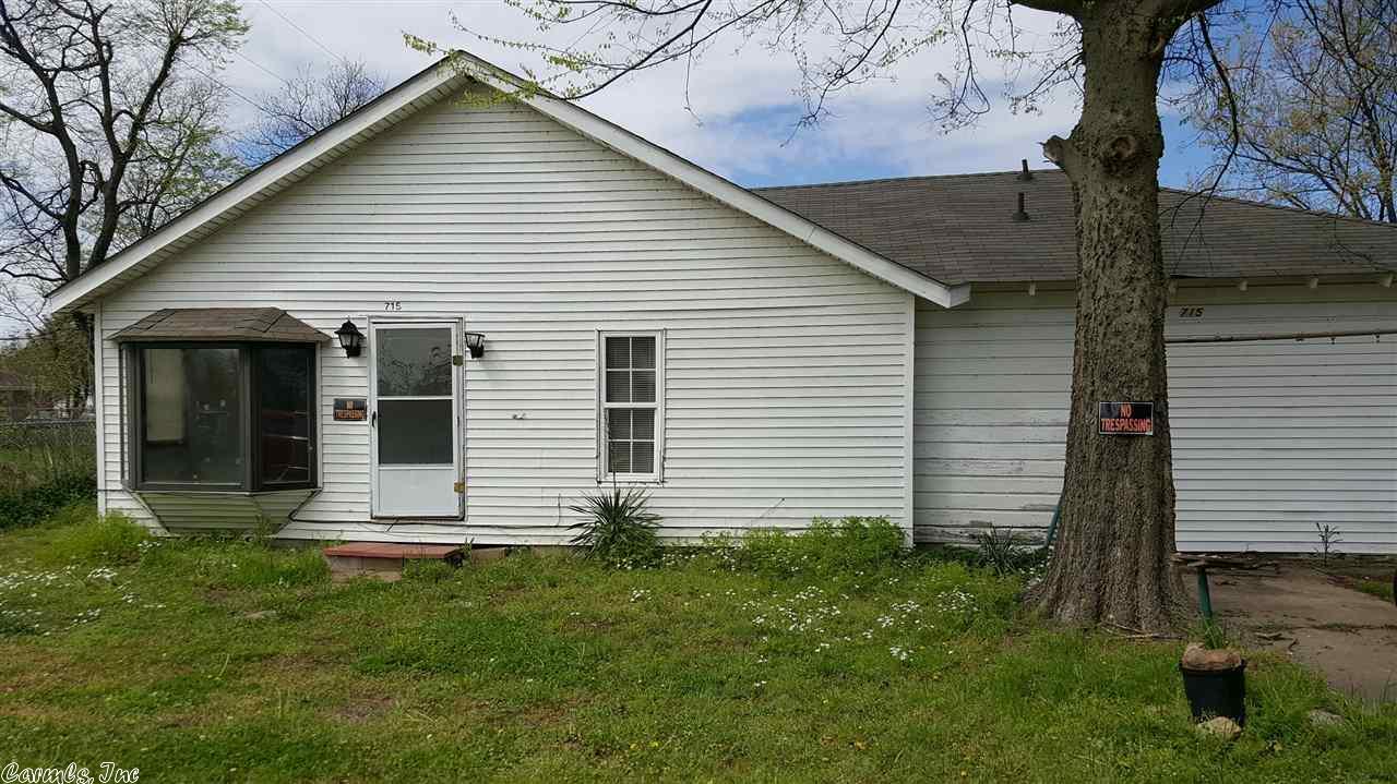 715 N Pne, Trumann, AR 72472 photo 1