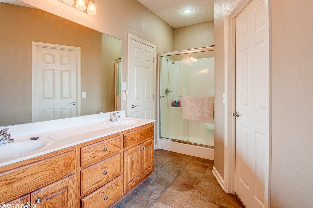 1620 Hosta, Conway, AR 72034 photo 14