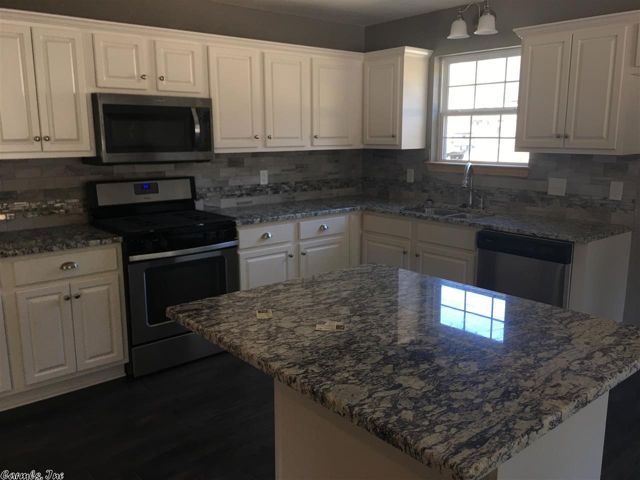 3942 Hampton Dr, Benton, AR 72019 photo 3