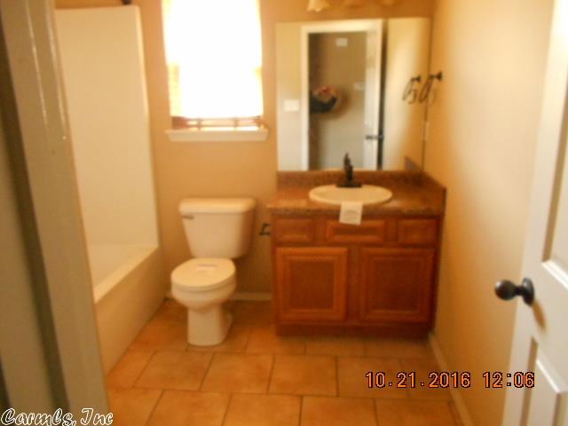 689 Peyton St, Ward, AR 72176 photo 8