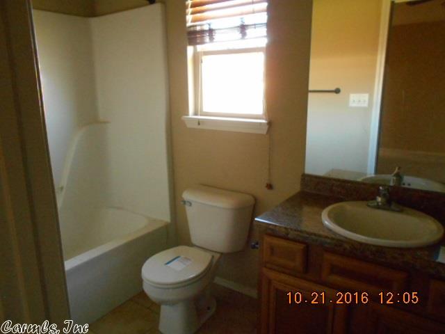 689 Peyton St, Ward, AR 72176 photo 6