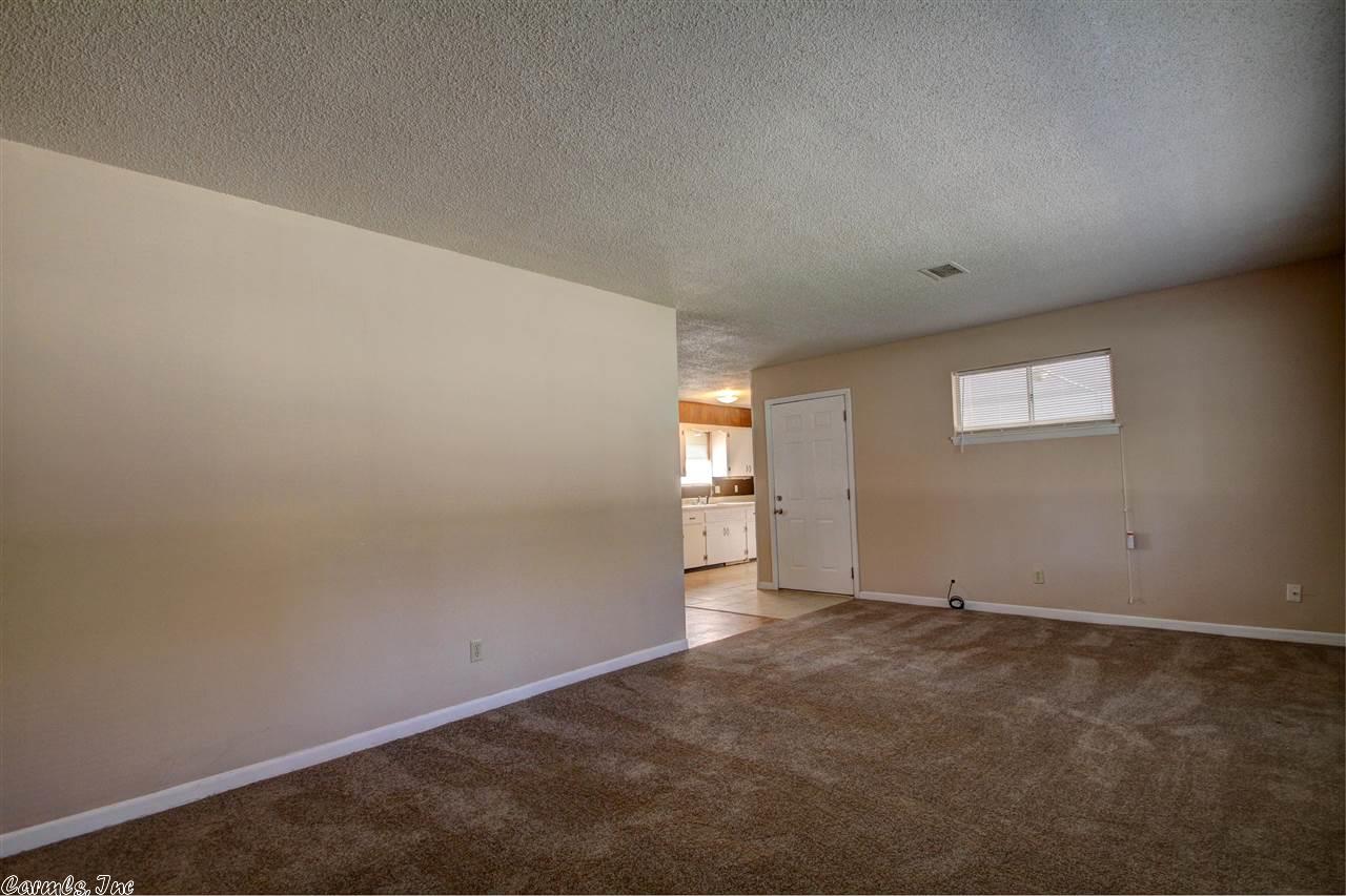 905 Gregory, Jacksonville, AR 72076 photo 4