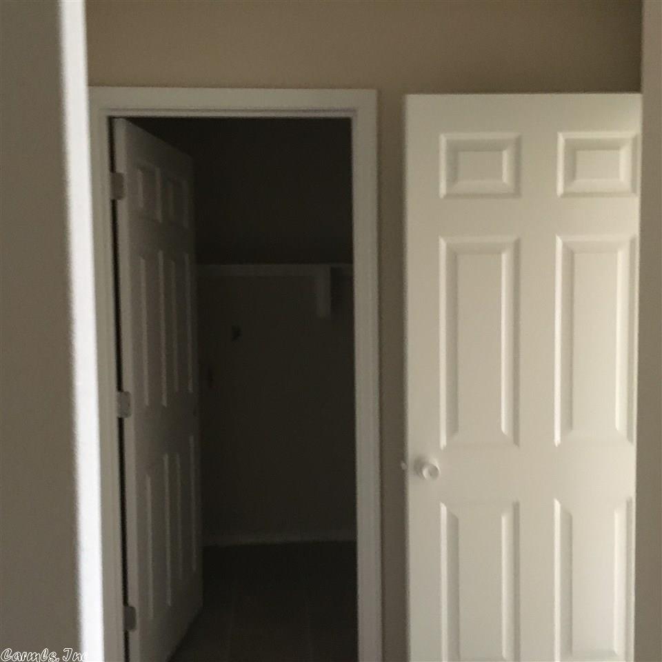 304 Crossing Ct, Bryant, AR 72022 photo 10