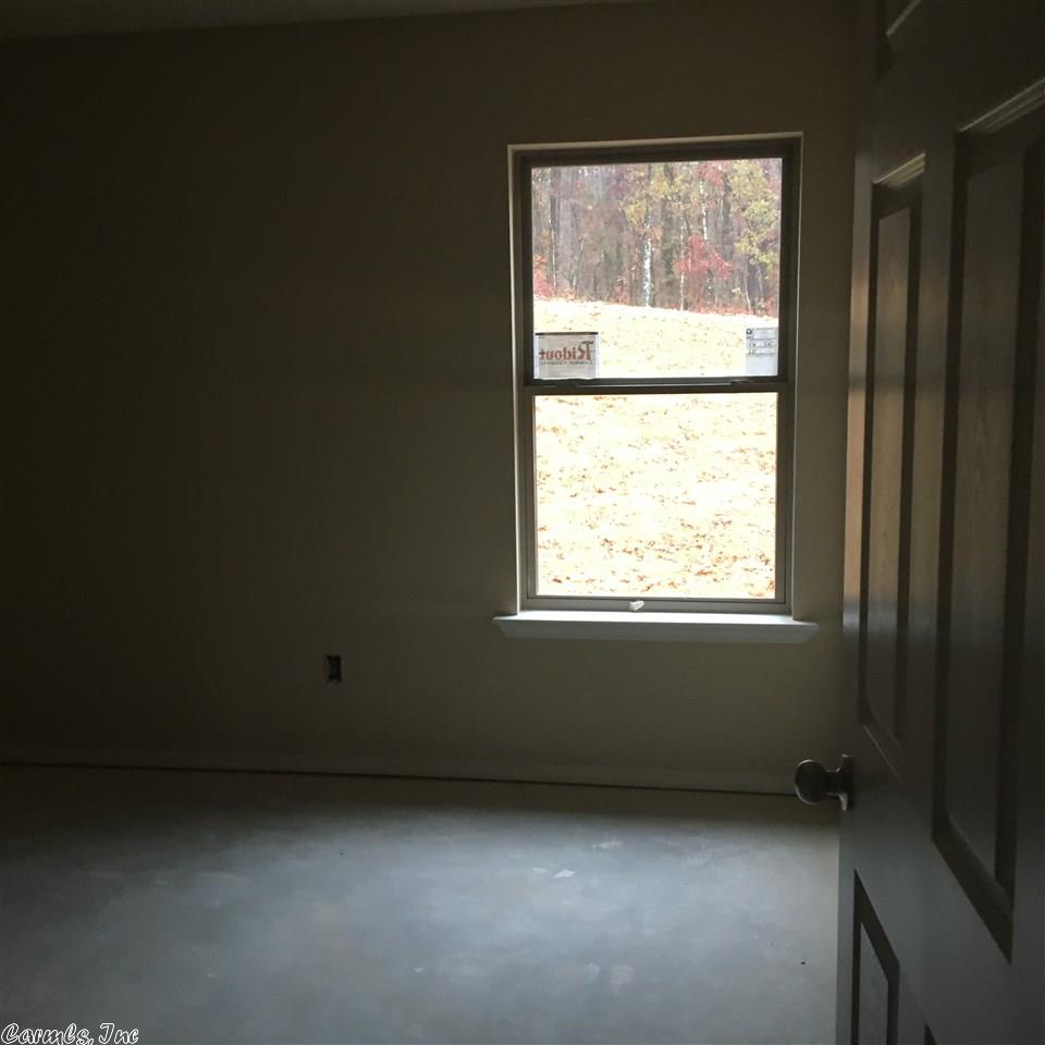 304 Crossing Ct, Bryant, AR 72022 photo 12