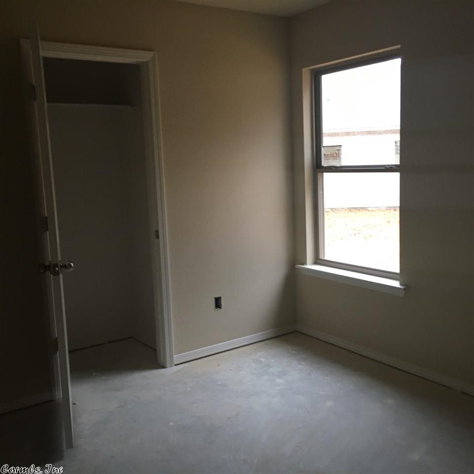 304 Crossing Ct, Bryant, AR 72022 photo 13