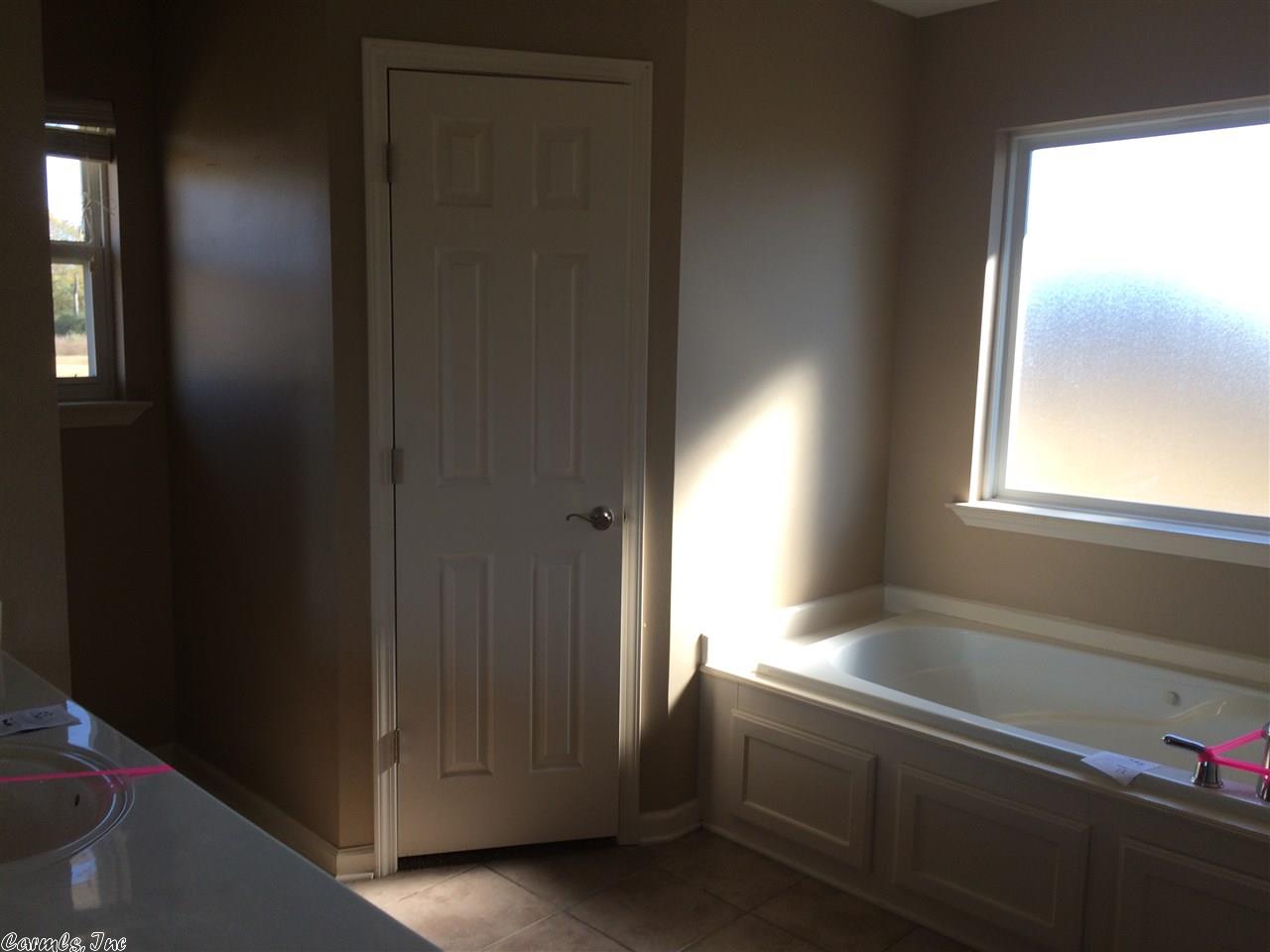 12 Bishop Ln, Conway, AR 72032 photo 8