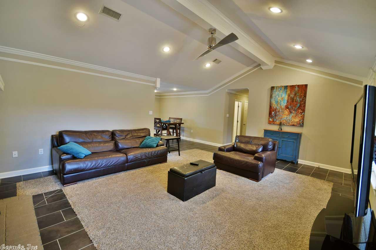 5015 W Tyler, Conway, AR 72034 photo 5