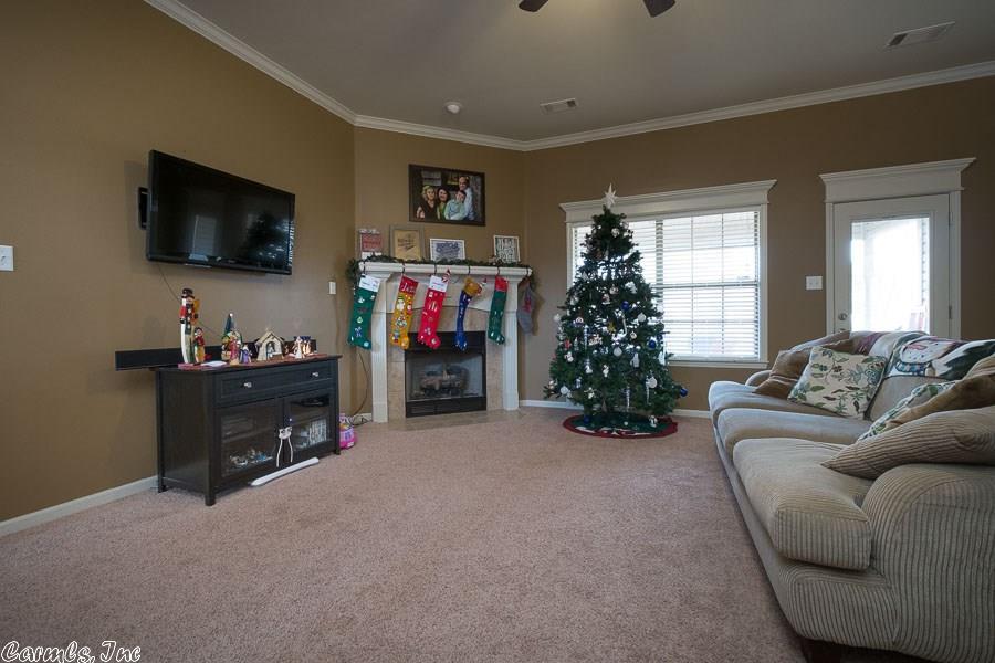 3110 Brooke Ln, Benton, AR 72015 photo 2