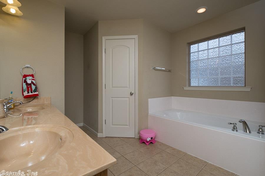 3110 Brooke Ln, Benton, AR 72015 photo 13