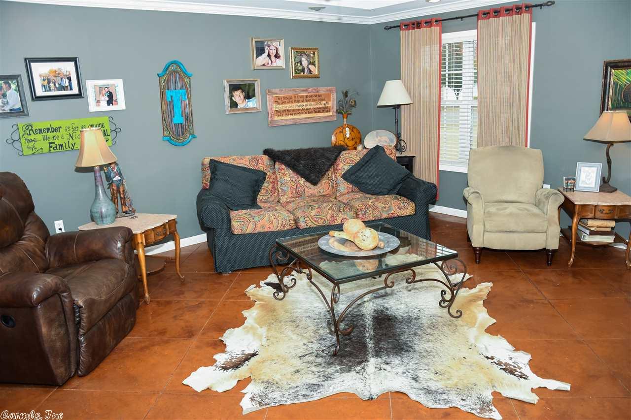 1225 Nancy, Trumann, AR 72472 photo 3