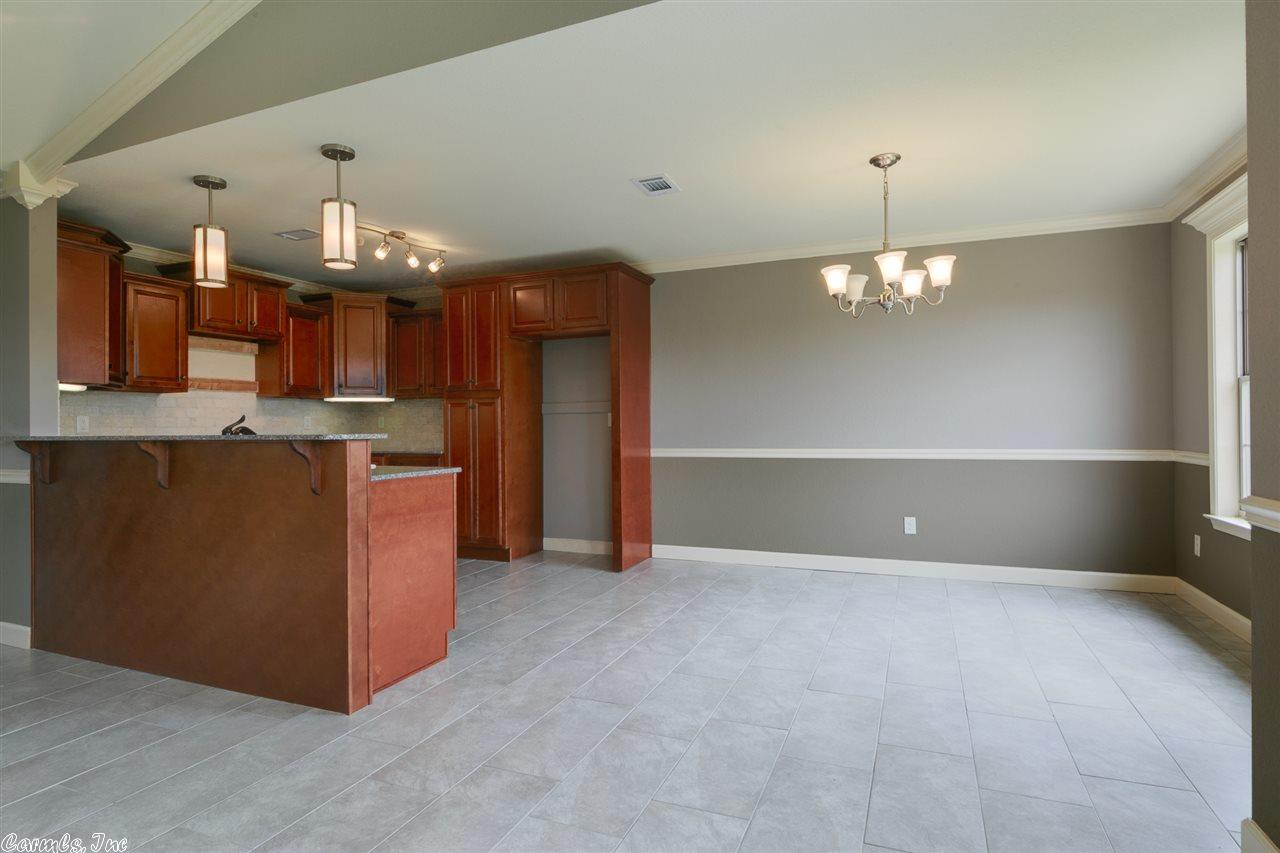 371 Bobwhite Holw, Lonoke, AR 72086 photo 9