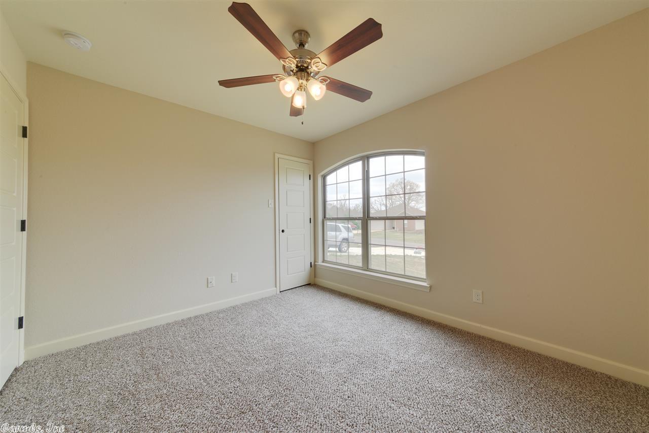 371 Bobwhite Holw, Lonoke, AR 72086 photo 31