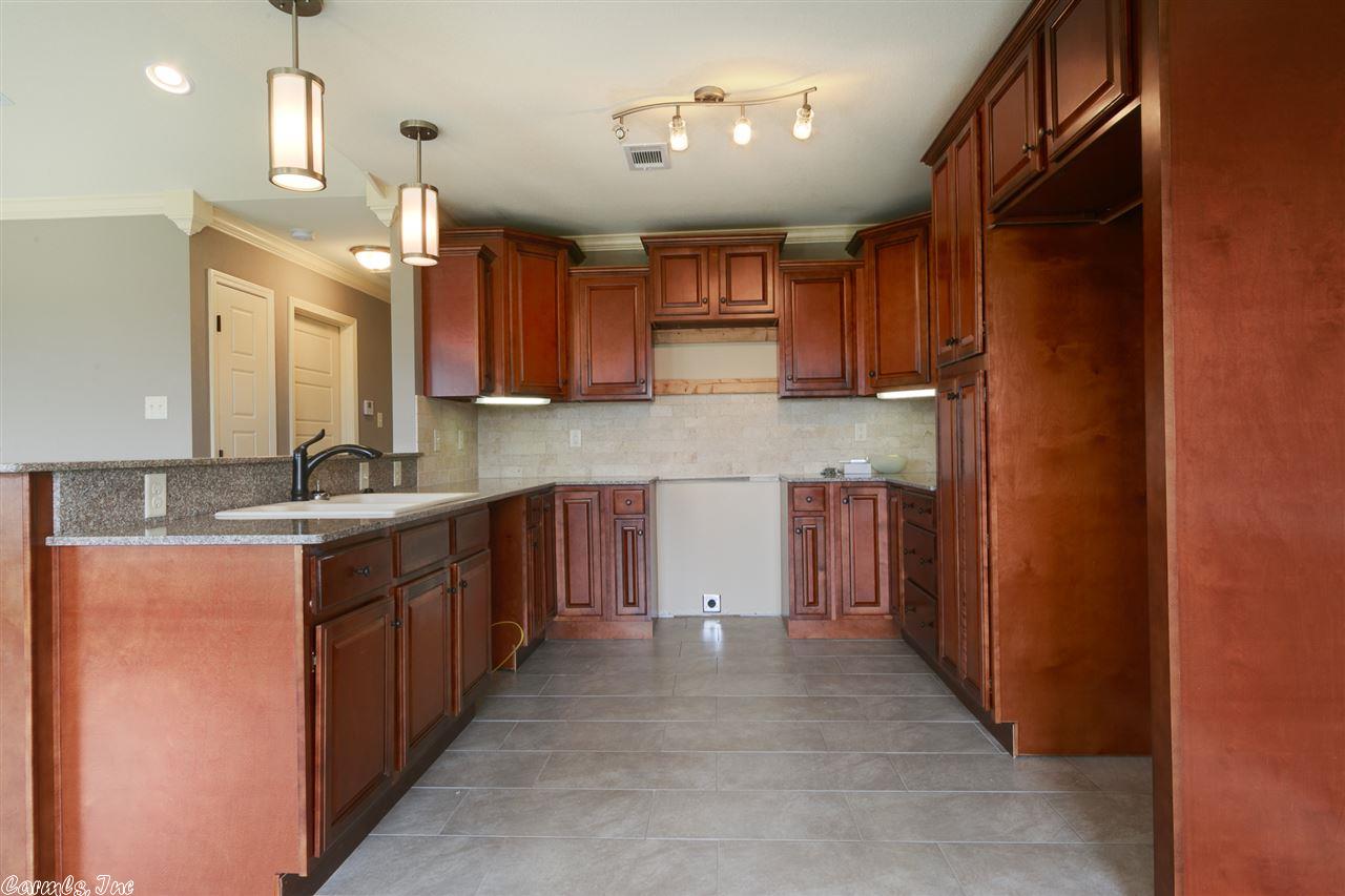 371 Bobwhite Holw, Lonoke, AR 72086 photo 12