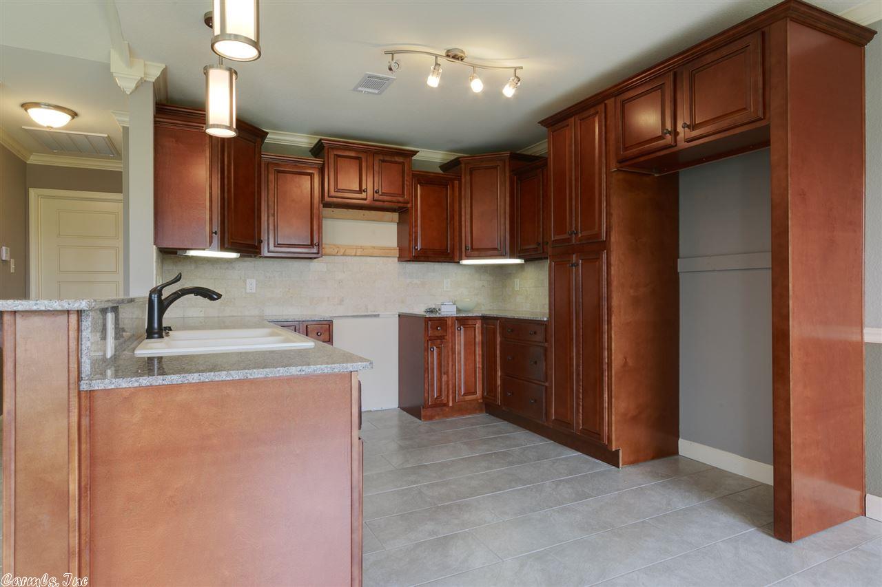 371 Bobwhite Holw, Lonoke, AR 72086 photo 11