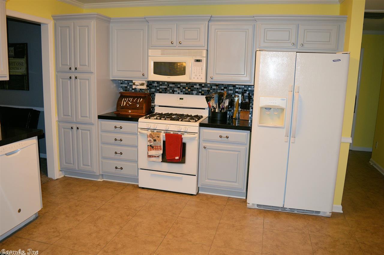 1209 Pleasant Pointe Cir, Bryant, AR 72022 photo 4