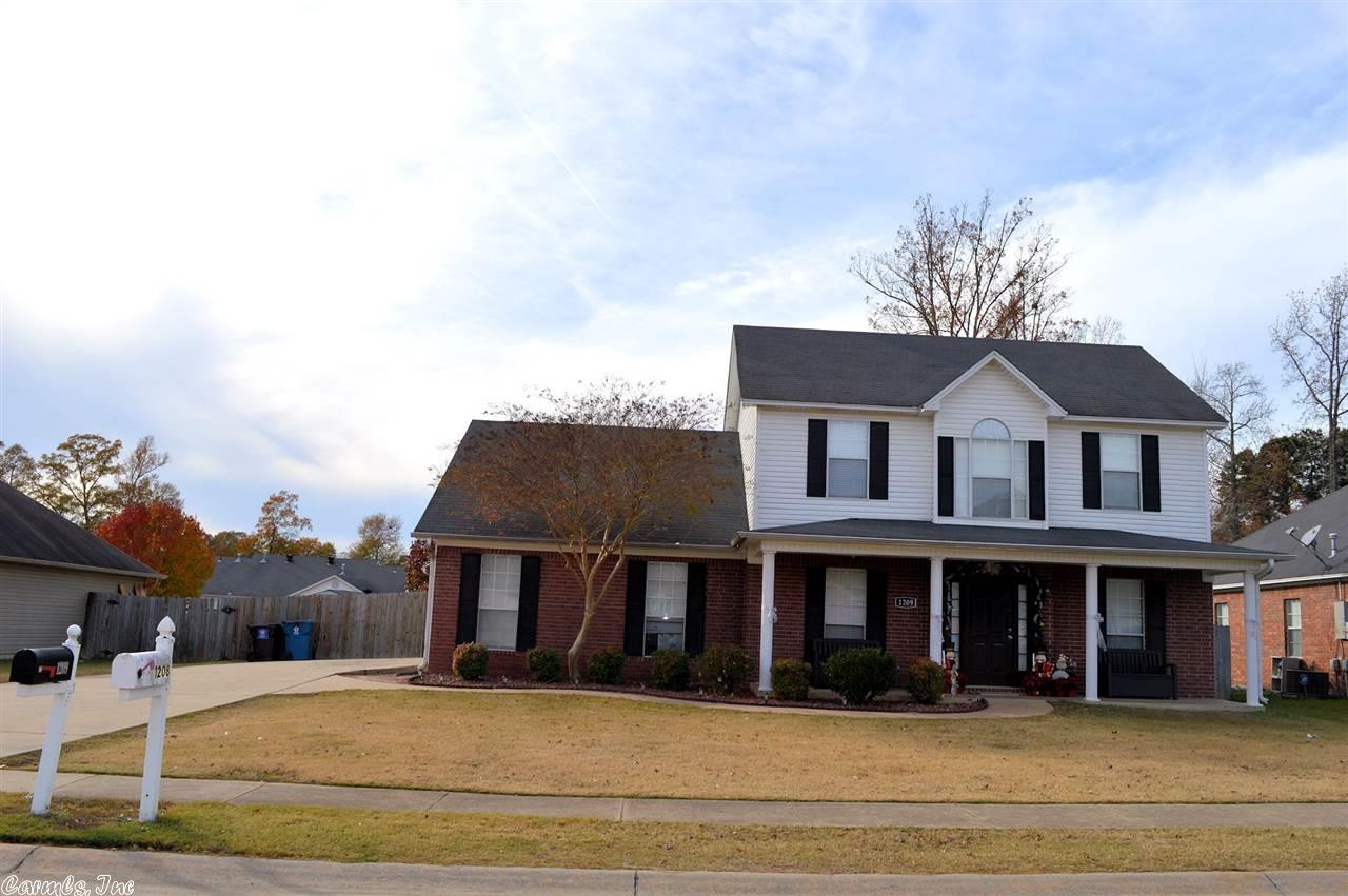 1209 Pleasant Pointe Cir, Bryant, AR 72022 photo 1