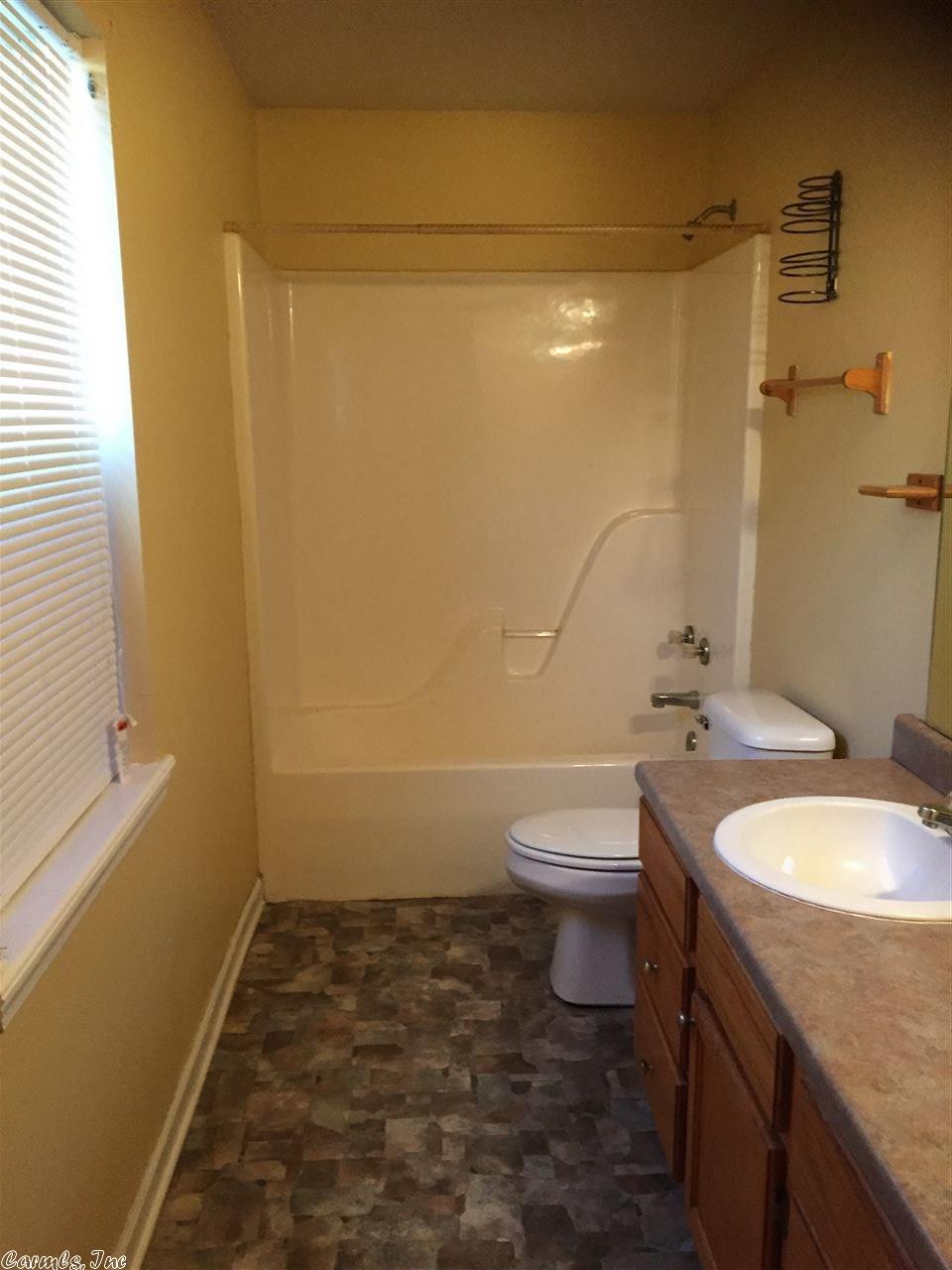 1010 E 10th Ave, Pine Bluff, AR 71601 photo 11