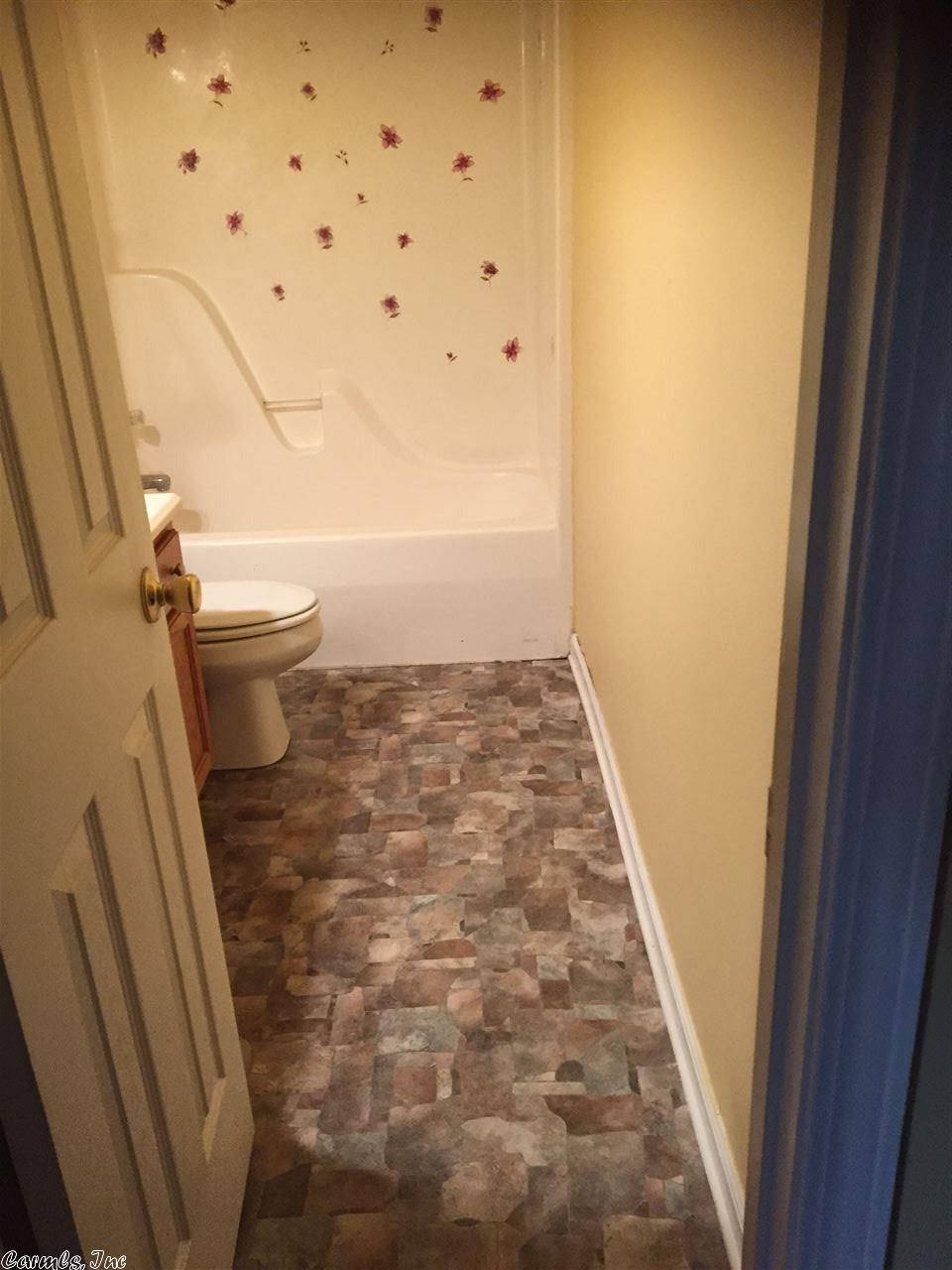 1010 E 10th Ave, Pine Bluff, AR 71601 photo 8